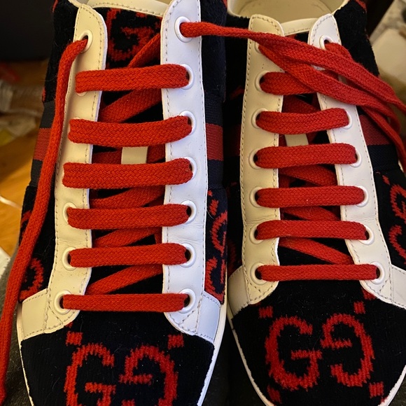 *SOLD* Authentic Gucci Velvet Red and Navy Sneakers - Picture 2 of 11